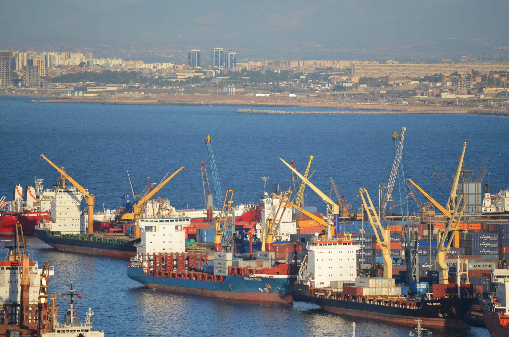 Commerce extérieur: Le déficit de l’Algérie en hausse, la Chine premier fournisseur, la France premier client