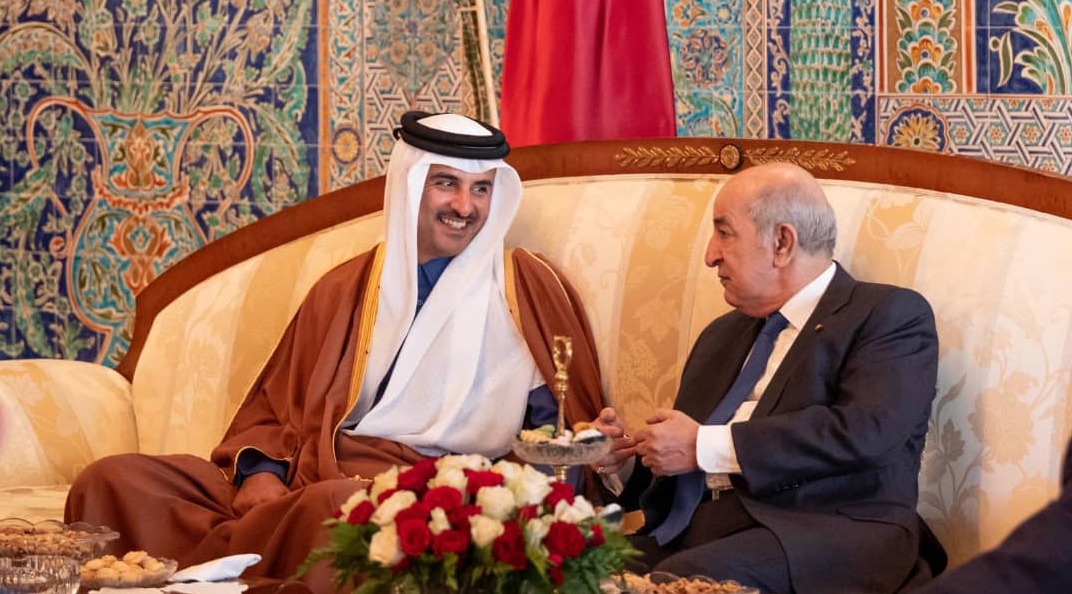 L’Emir du Qatar salue le rôle médiateur de l’Algérie