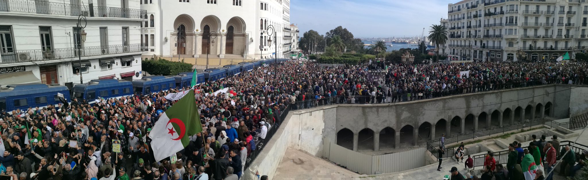 Livre – Hirak, l’invention d’un soulèvement: la surprise et l’histoire