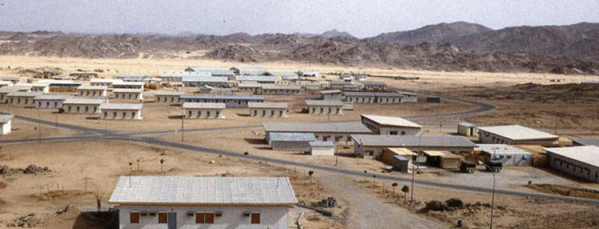 https://www.revue-ballast.fr/wp-content/uploads/2017/06/In-Amguel-campement-960x370.jpg