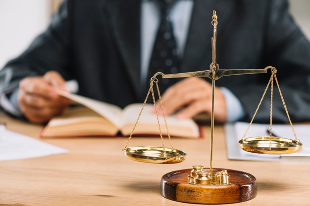 أنهى مهام 14 رئيس مجلس قضائي وأربعة نواب عامين: تبون يتجاوز صلاحيات المجلس الأعلى للقضاء  
