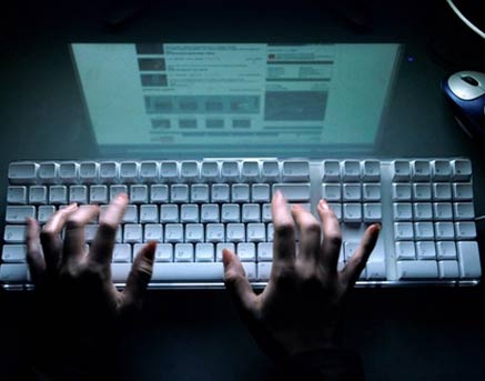 Loi relative à la lutte contre la discrimination et le discours de la haine: autorisation de  « l’infiltration électronique »
