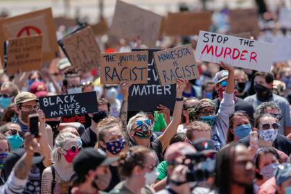 Mort de George Floyd: les manifestations continuent malgré les menaces de Trump