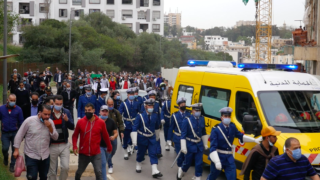 جنازة عمّي « بورقعة »: رائحة 22 فيفري عبّقت المكان وأصواتٌ تهتف « الإستقلال »