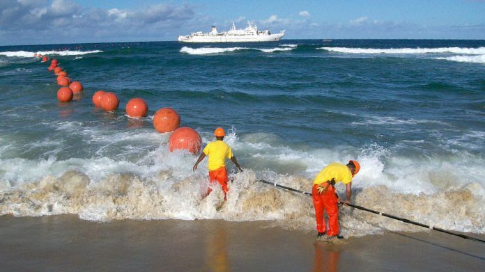 Internet: les travaux de maintenance sur le câble sous-marin SeaWeMe4 risque d’entrainer une « courte » perturbation (AT)
