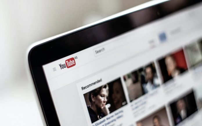 Covid-19: Youtube a supprimé plus de 30.000 vidéos trompeuses sur les vaccins en six mois