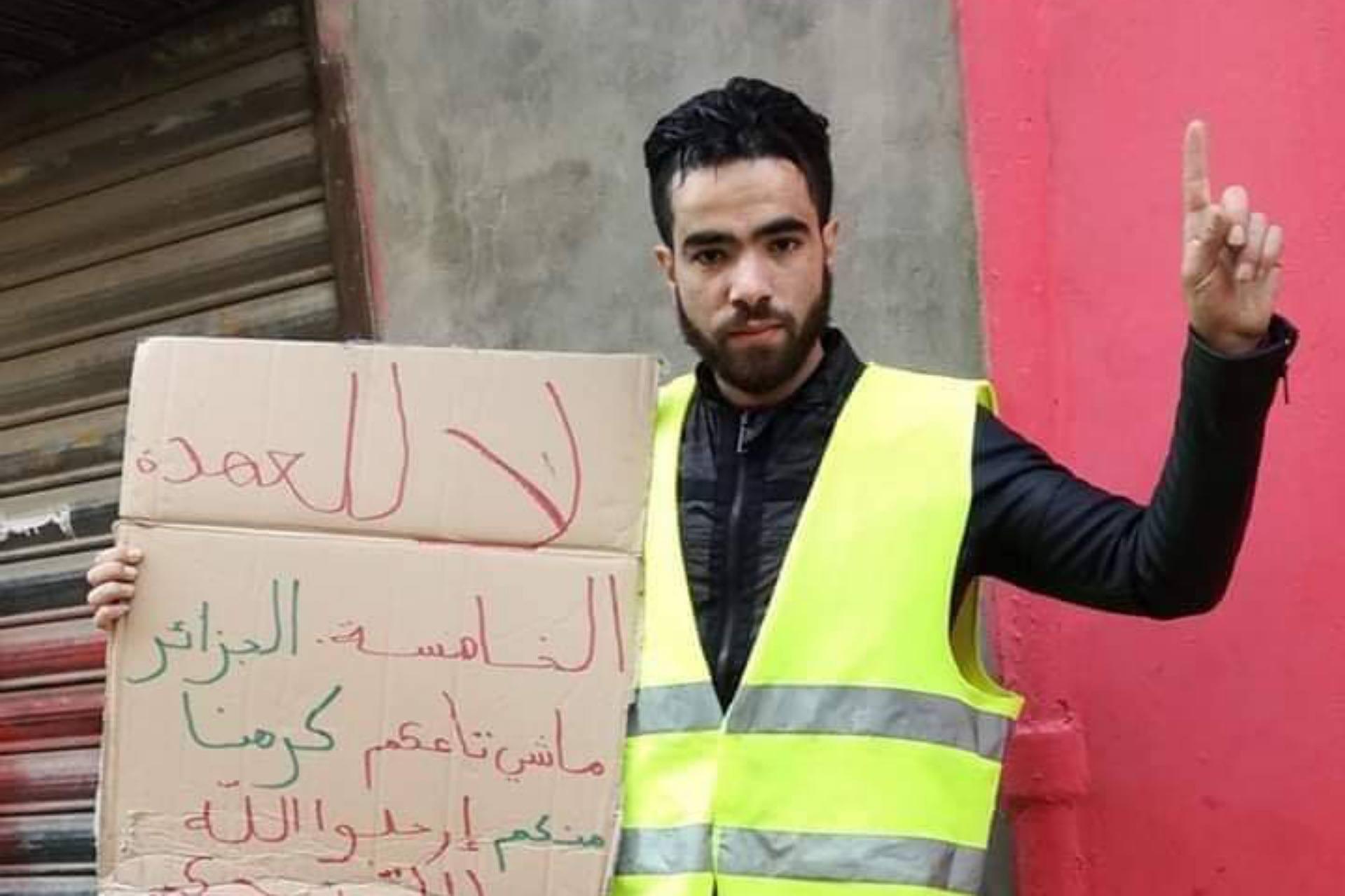 مصدر مُقرّب من « ابراهيم لعلامي » يكشف لـ « راديو ام » مكانه حاليًا