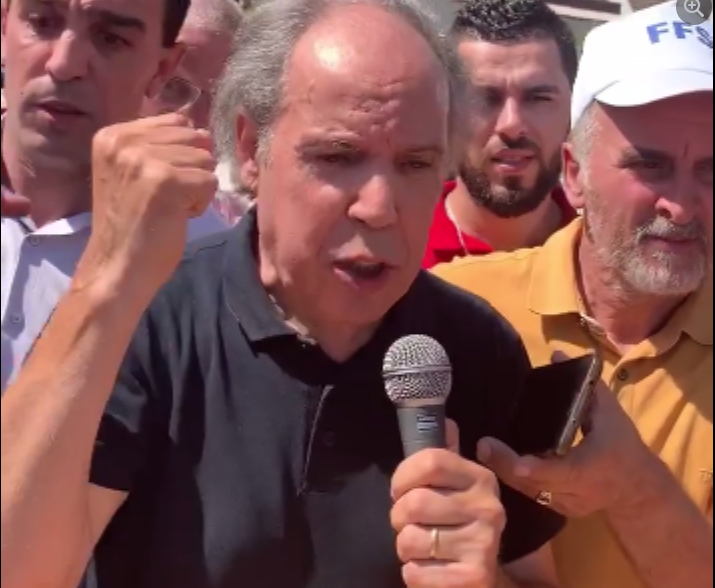 مقران أيت العربي :  »السجون وضعت للمجرمين وليس للمناضلين الأحرار »