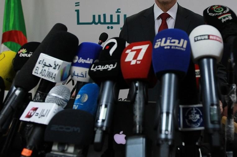 مشاريع قوانين الاعلام: انفراد الحكومة بأخطائها الإجرائية