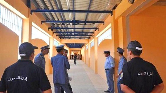 فيديو: برلماني يقول إنّ سجينا تُوفيّ بسبب التعنيف ووزير العدل ينكر ويؤكّد أنّ « لُعبة » أودت بحياته