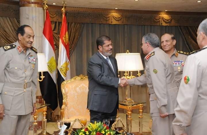 مصر: تسريب فيديو حقيقي للقاء الرئيس محمد مرسي بوزير الدفاع لترتيب الانتخابات يثير جدلا واسعا