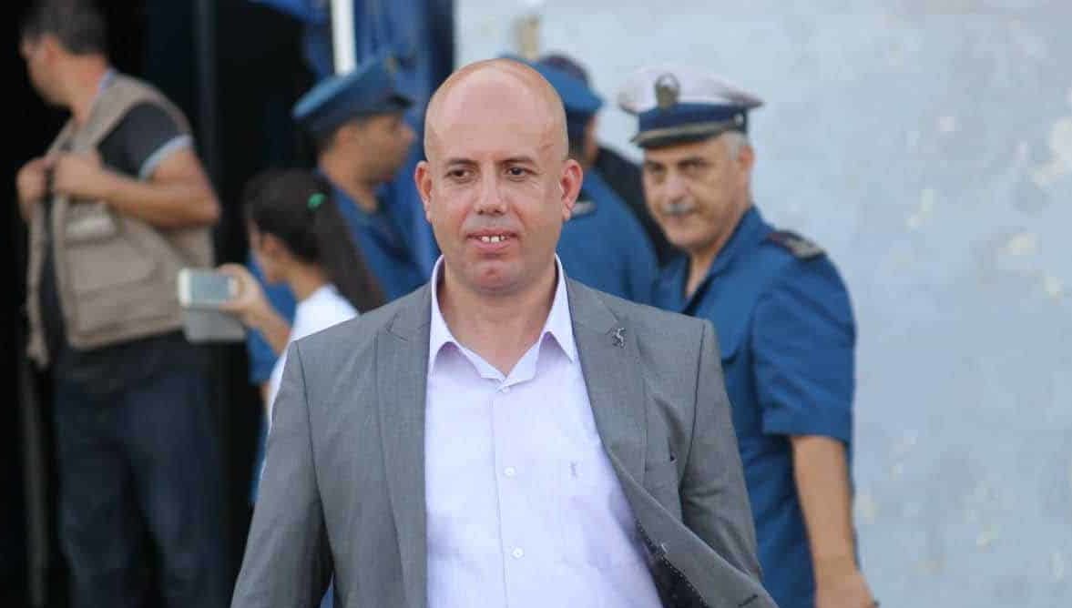 توقيف رئيس شبيبة القبائل الأسبق شريف ملال ويقدم غدا أمام وكيل الجمهورية