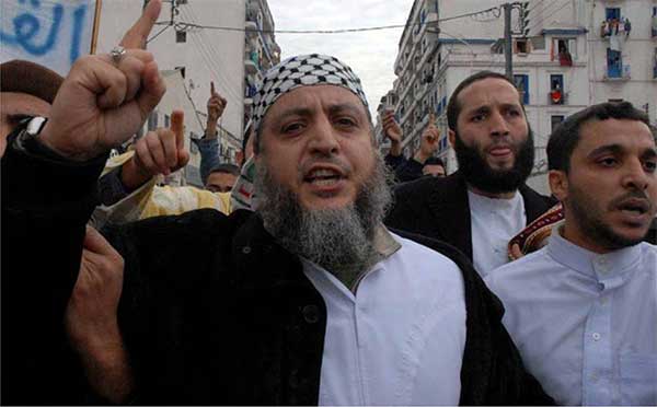 داعية سلفي جزائري « يحرم » الترحم على الصحفية شيرين أبو عاقلة ووصفها بالشهيدة