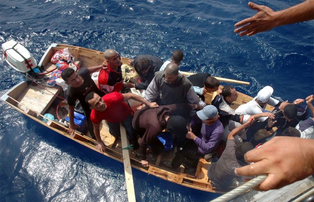 الهجرة غير النظامية: مسألة حقوقية واجتماعية .. تجريمها لا يمنع الآلاف من « الحرقة »، من المسؤول؟
