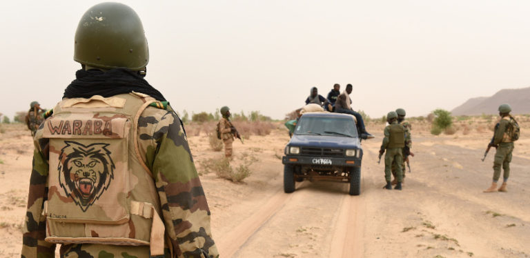 L’Algérie condamne les attaques terroristes au Mali