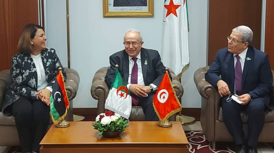 لعمامرة ووزيرة خارجية ليبيا في زيارة إلى تونس اليوم الجمعة