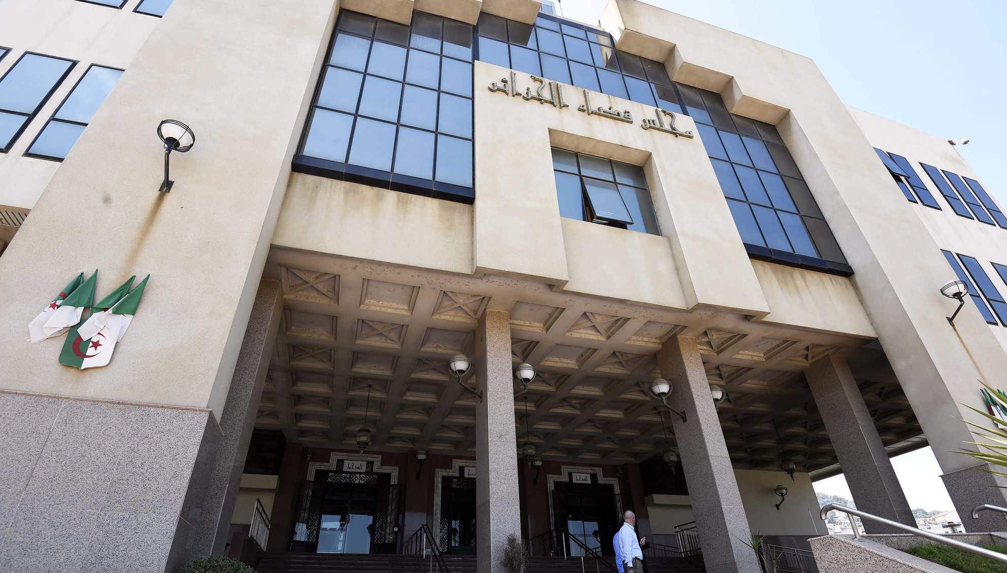 مجلس قضاء الجزائر: قضايا المضاربة ستعالج على مستوى قسم مكافحة الإرهاب