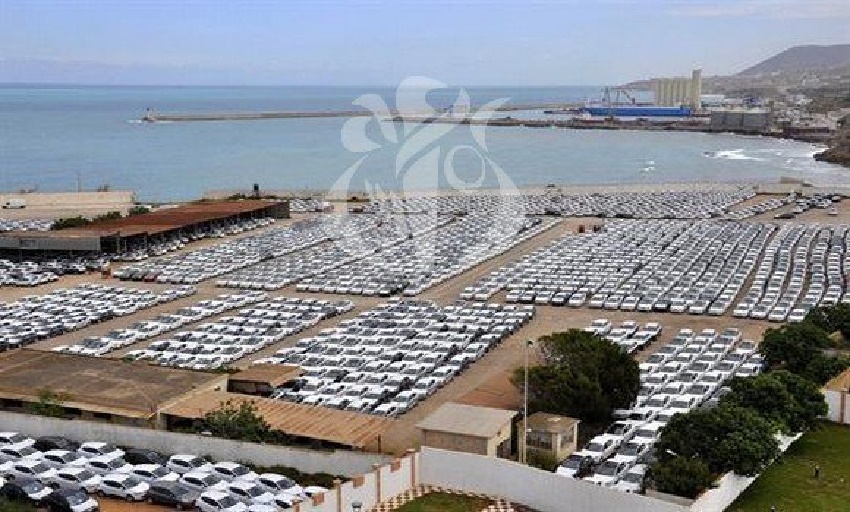 Un député saisi le 1er ministre concernant 600 véhicules bloqués au port d’Alger