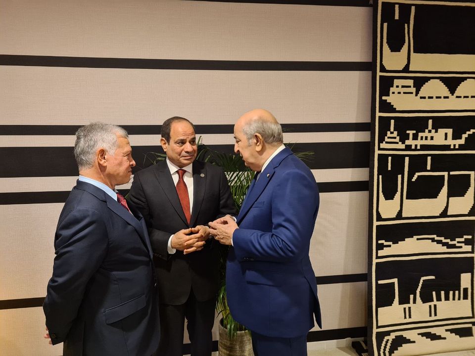 ملك الأردن الغائب عن القمة العربية يُلبي دعوة تبون لزيارة الجزائر