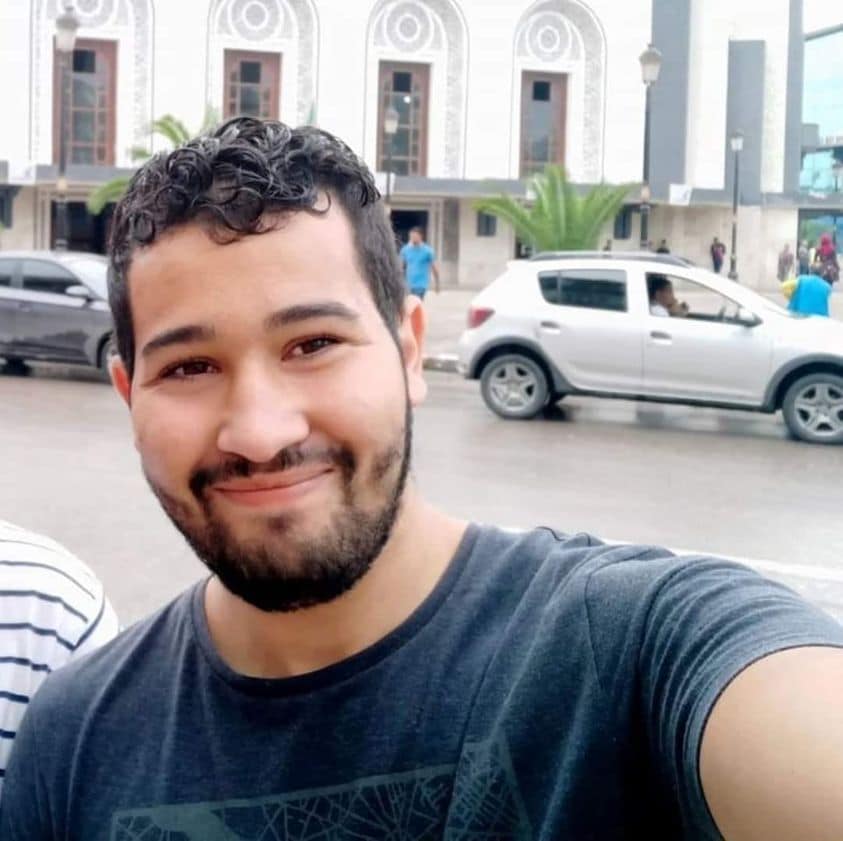 “Comment Mustapha Bendjama aurait-il pu aider Bouraoui à quitter l’Algérie alors qu’il cherchait lui-même à partir, sans succès?”