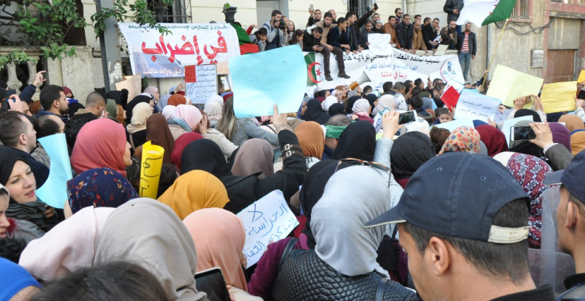 النقابات تُقرّر النزول للشارع رفضاً لقوانين « مخالفة للدستور والاتفاقيات الدولية »