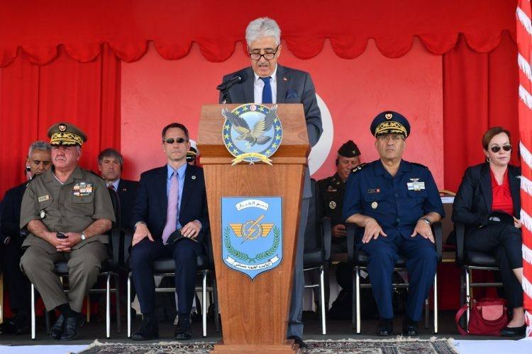 أمريكا تسلّم تونس أربعة طائرات عسكرية من نوع « تي6سي »