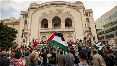 مئات التونسيين يشاركون بمسيرة داعمة لغزة وسط العاصمة