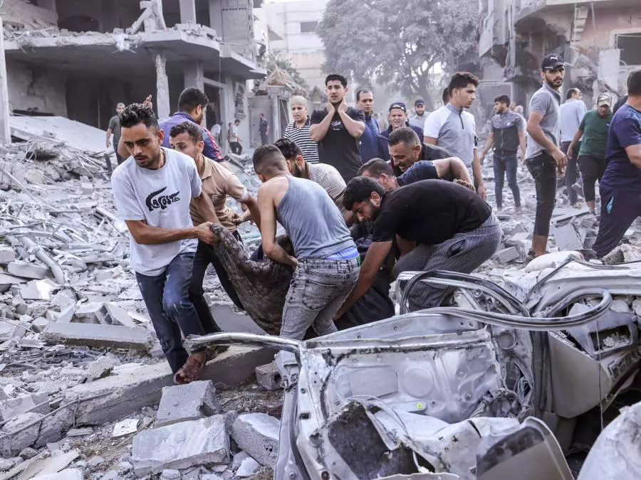 غزة تعلن ارتفاع حصيلة القتلى إلى 19 ألفا و667