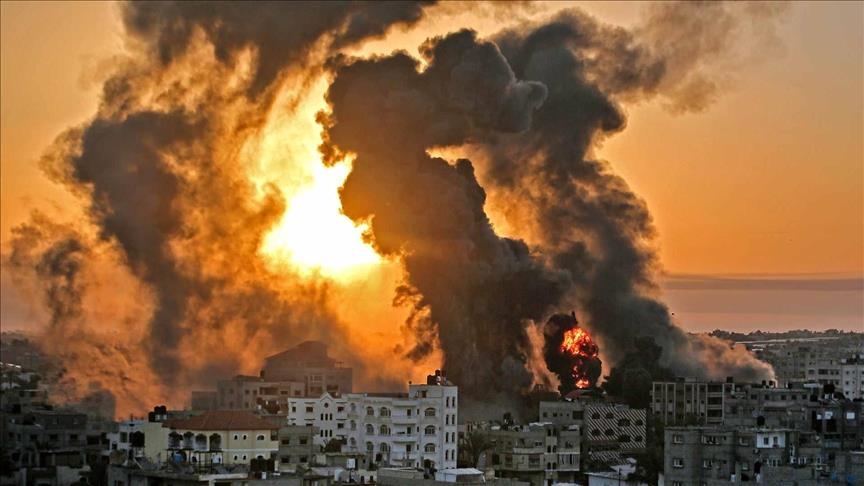 لجىء إليه 7 ألاف فلسطيني: قتلى وجرحى في قصف إسرائيلي على محيط مستشفى عدوان
