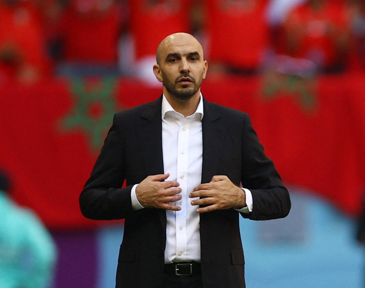 قناة بيين سبورت: معاقبة مدرب المنتخب المغربي بأربعة مقابلات توقيف