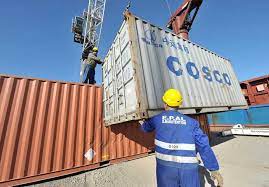 L’Algérie durcit le ton sur les importations de produits finis