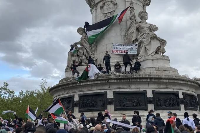Paris : la police interdit les manifestations liées à l’Algérie prévus ce dimanche