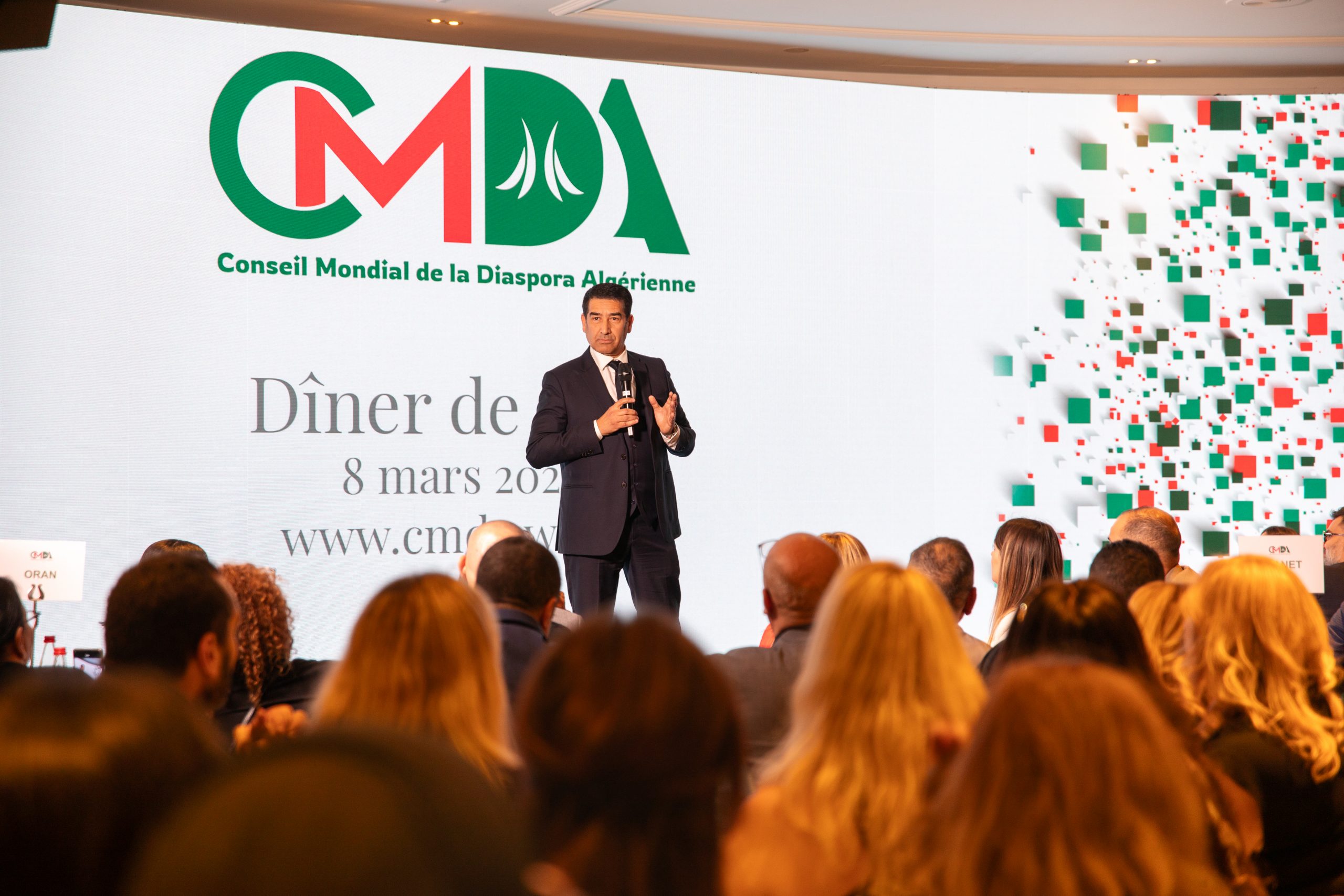 Congrès de la diaspora algérienne à Alger en avril