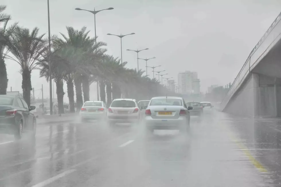 أمطار رعدية غزيرة في عدة ولايات بشمال ووسط وغرب البلاد