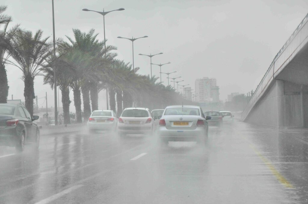 طقس: أمطار غزيرة مرتقبة بهذه الولايات
