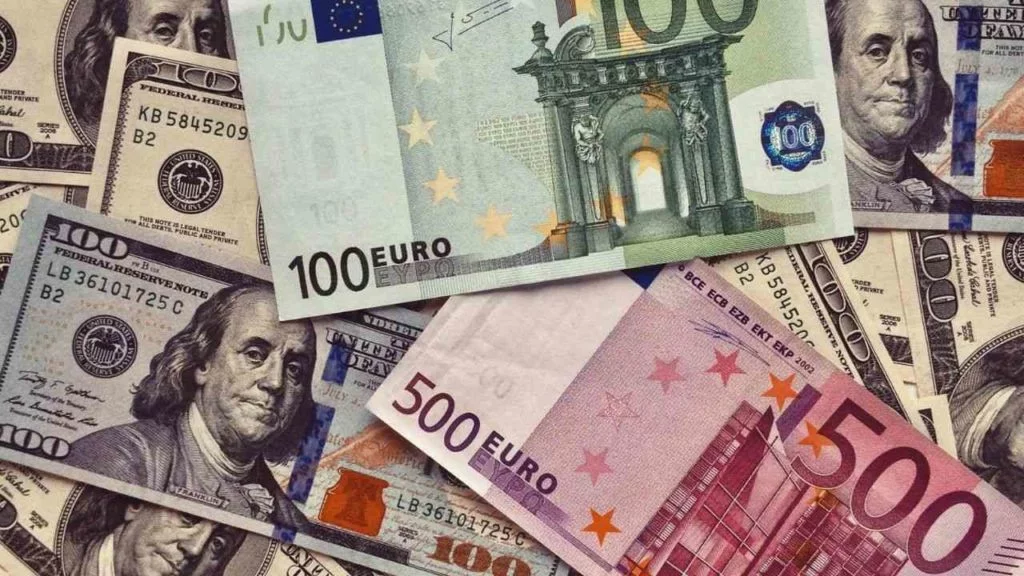 Change des devises : l’euro et le dollar en hausse face au dinar algérien sur le marché noir