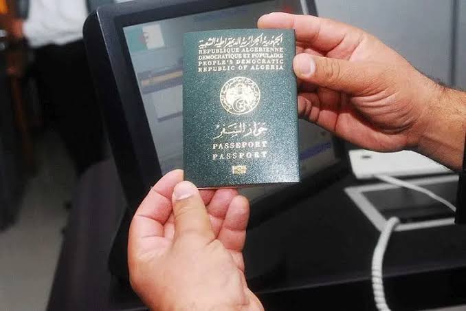 Passeports : Le Singapour en tête, l’Algérie relégué au 155e rang mondial